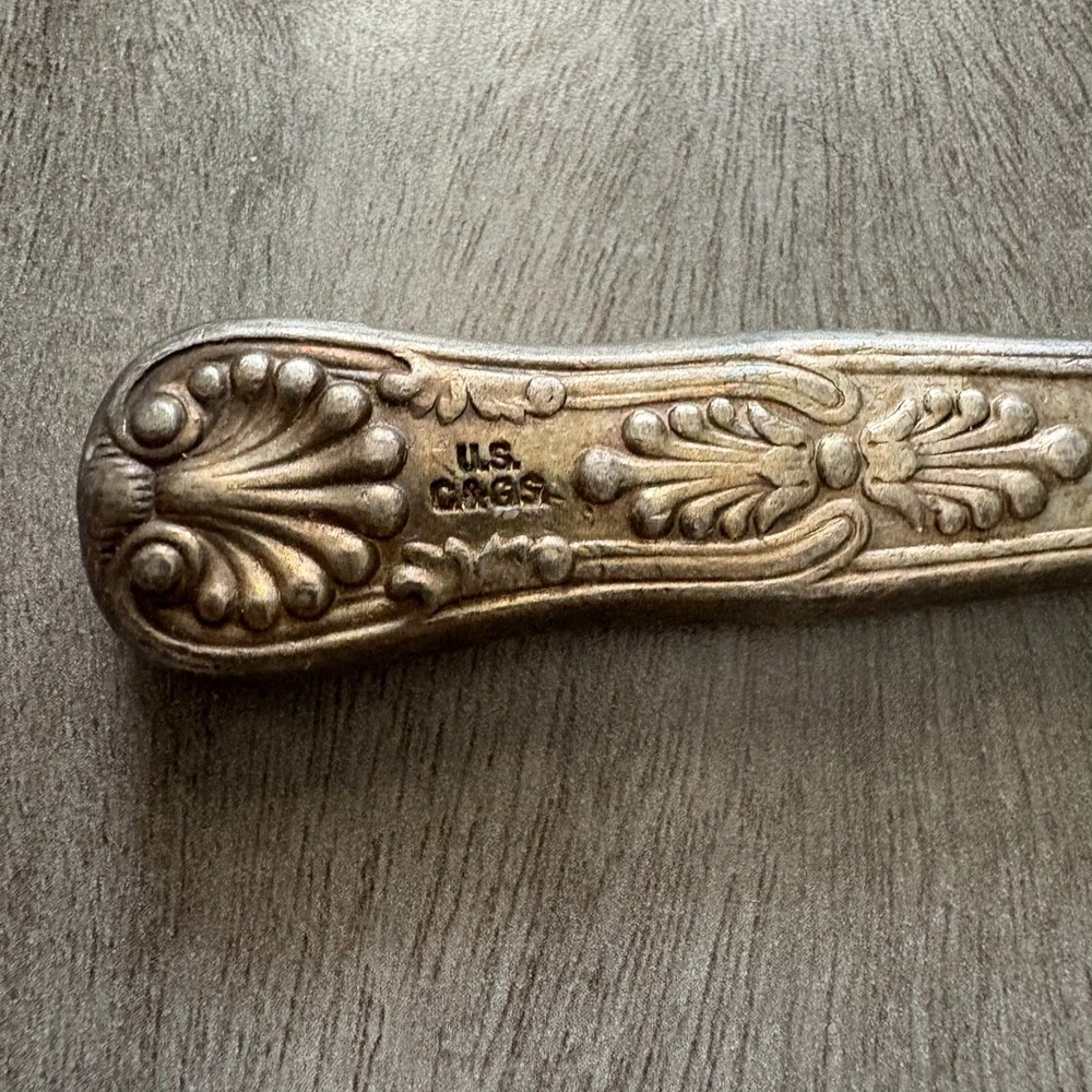 Vintage U.S. CAGS Sterling Silver Pleated Handled Butter Spreader Knife - Picture 9 of 10